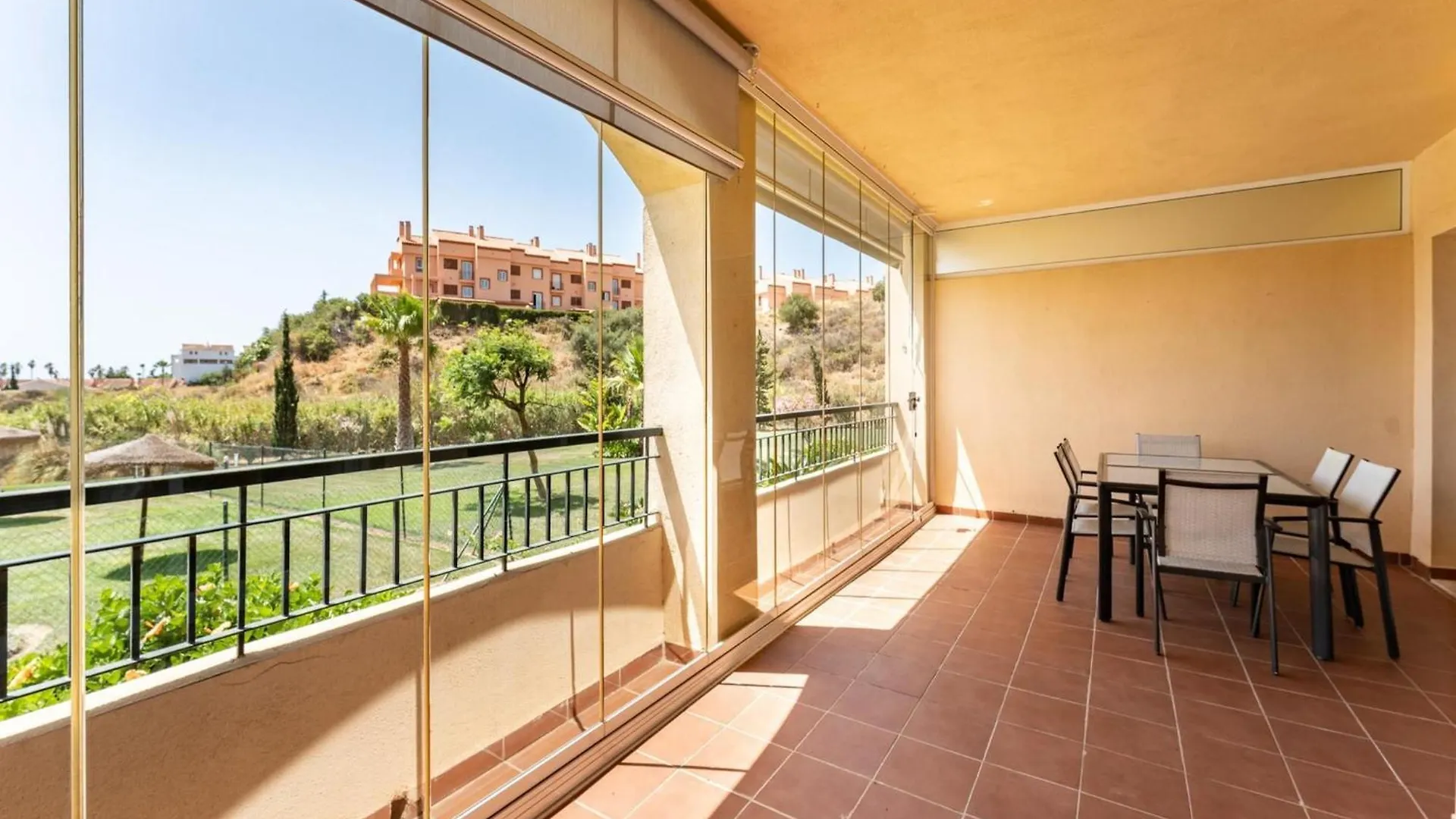 Faro'S Playa Marina Apartment 米哈斯 0*,
