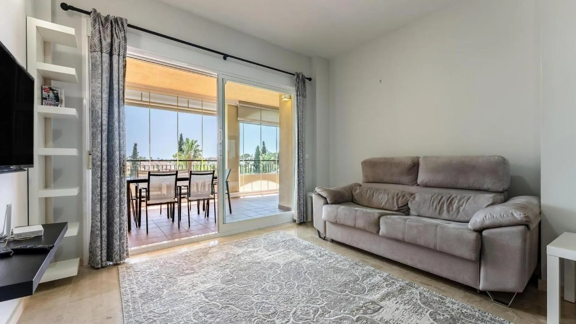 Faro'S Playa Marina Apartment Mijas